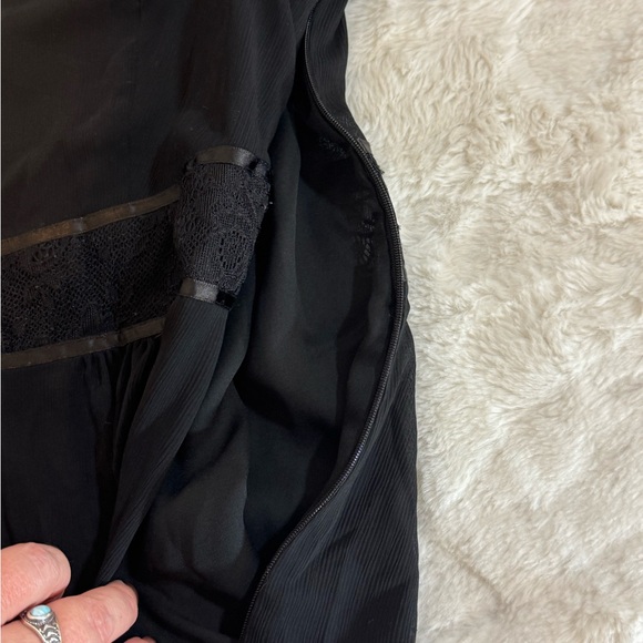 Nine West Black Lace Blouse long sleeve - Picture 10 of 13